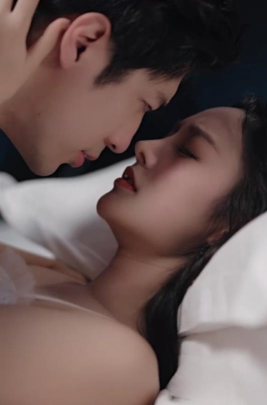 四年后她带萌宝惊艳全球 全集(大结局)